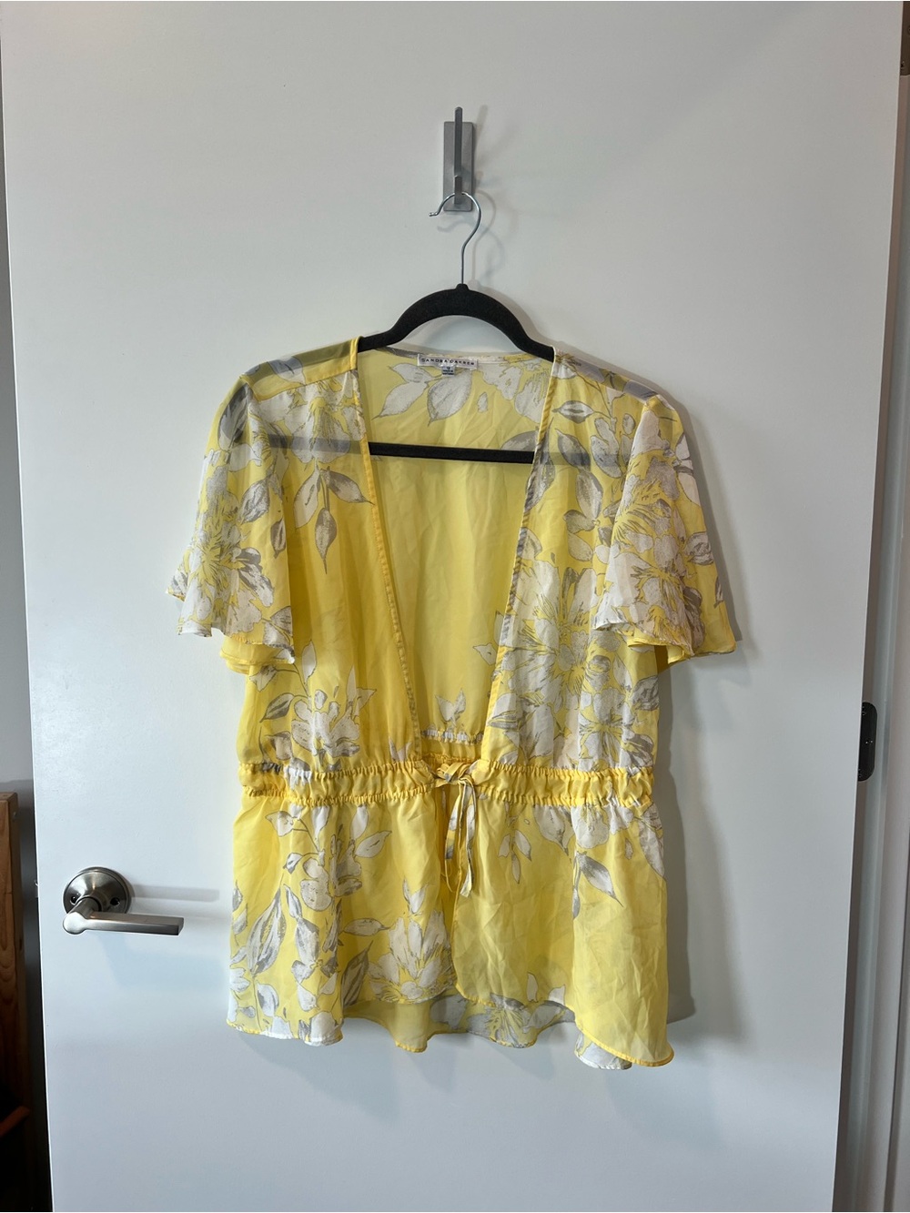 Sandra Darren Yellow Floral Tie-Front Flutter Sleeve Blouse